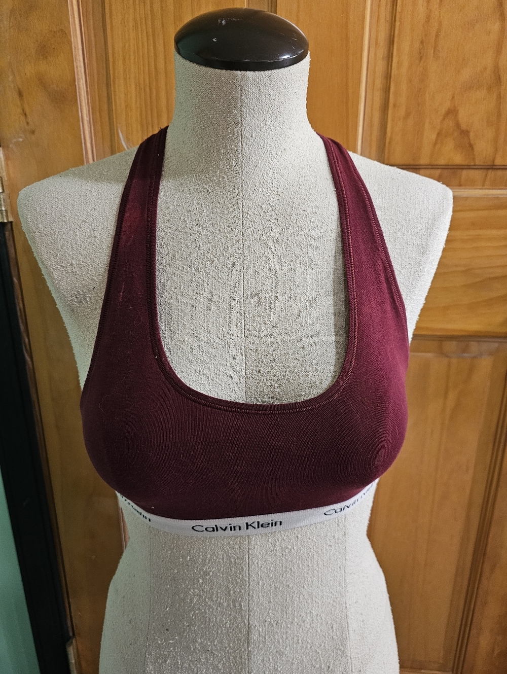Calvin Klein Women's Maroon Scoop Neck Bralette/Sports Bra